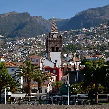 Laura Uptown 117 By Hr Madeira *