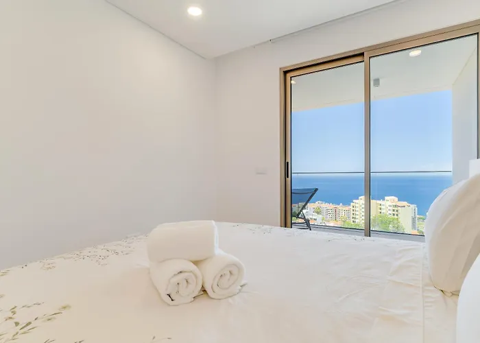 Laura Uptown 117 By Hr Madeira * Funchal (Madeira)